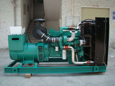 马龙1100kw康明斯柴油发电机组图片 马龙1100kw康明斯柴油发电机组图片